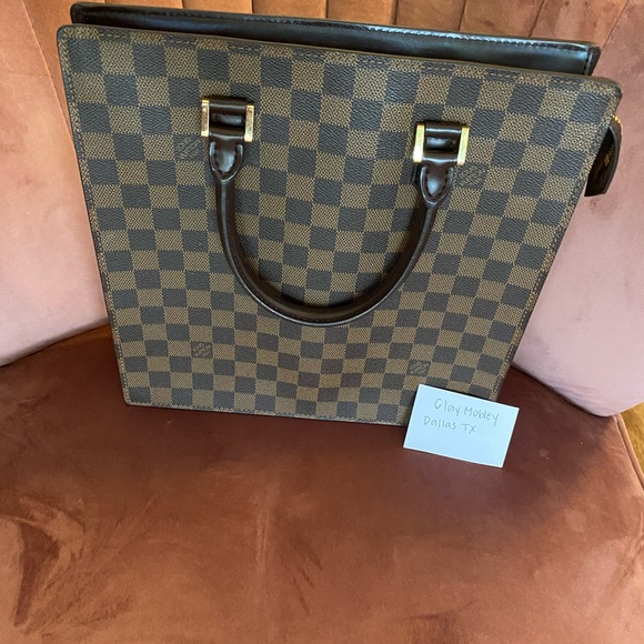 Louis Vuitton Bag - Picture 3 of 3